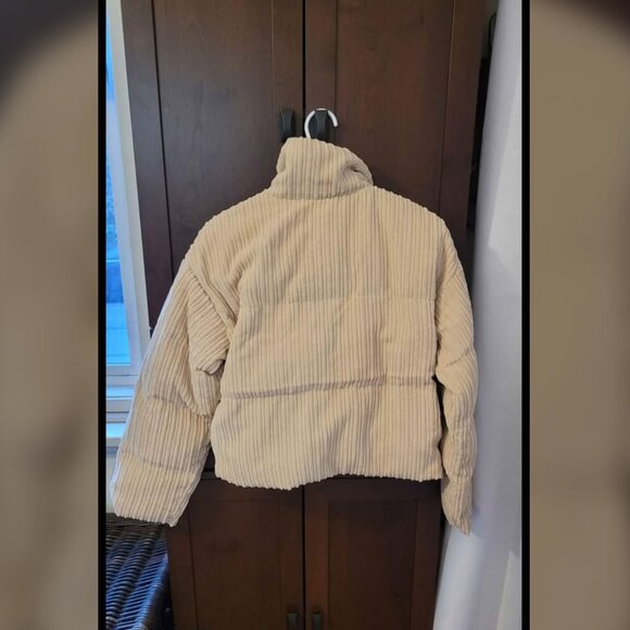 Size S - New puffer coat/jacket - Picture 2 of 4